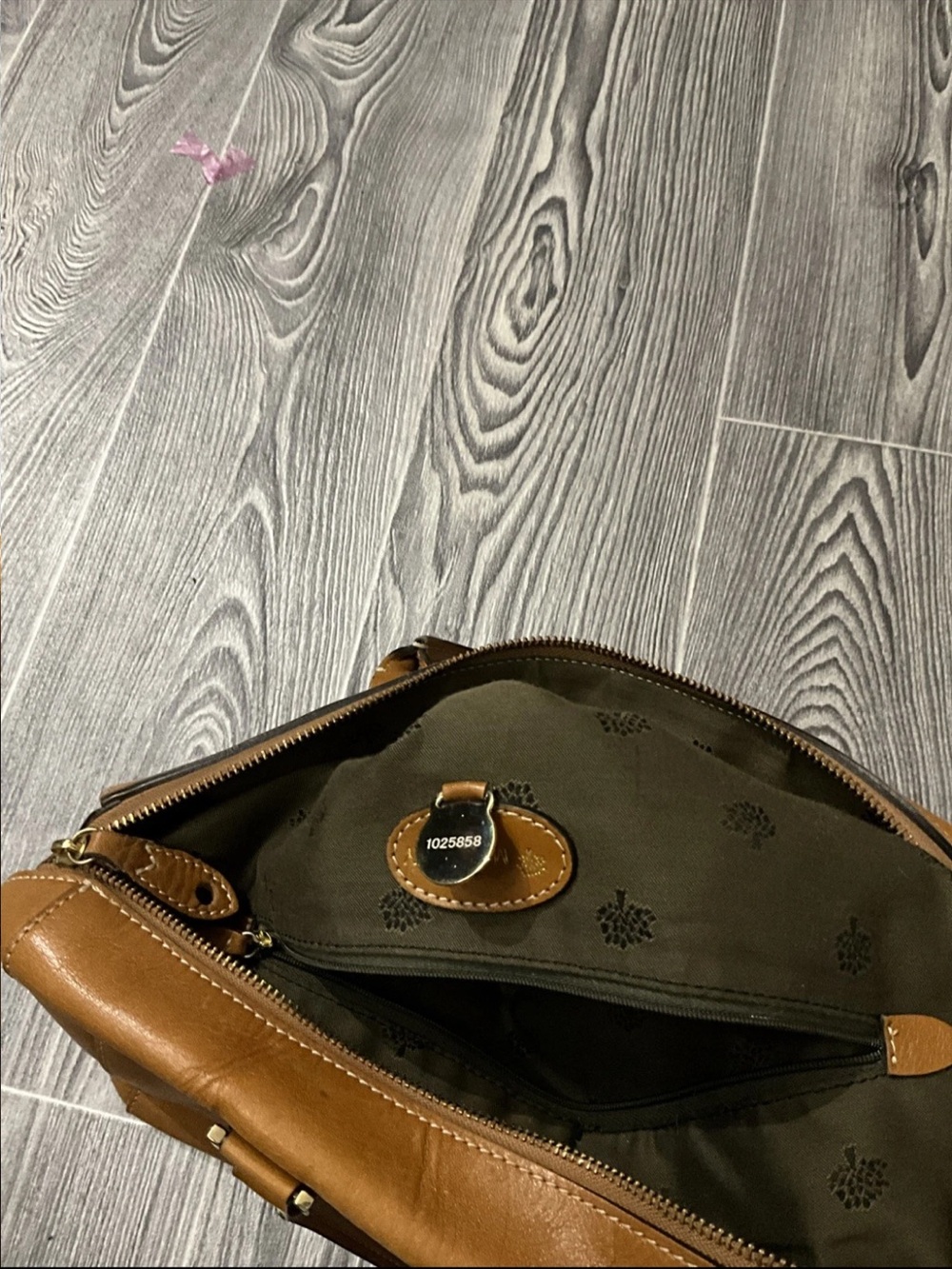 Mulberry Caramel Brown Leather Satchel with Turn-Lock - Picture 11 of 14